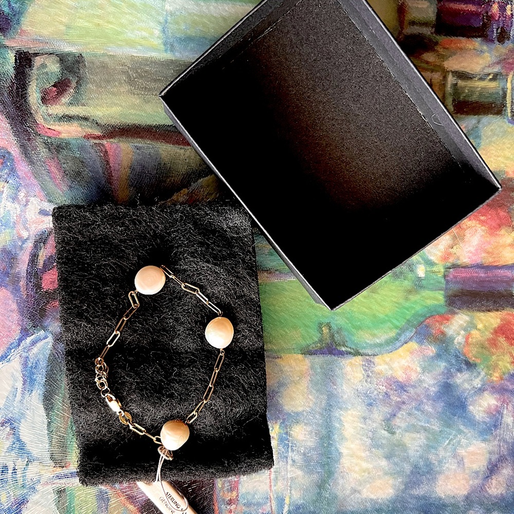 Charming 3 Pearl bracelet, sterling with gold overlay, lobster claw catch.